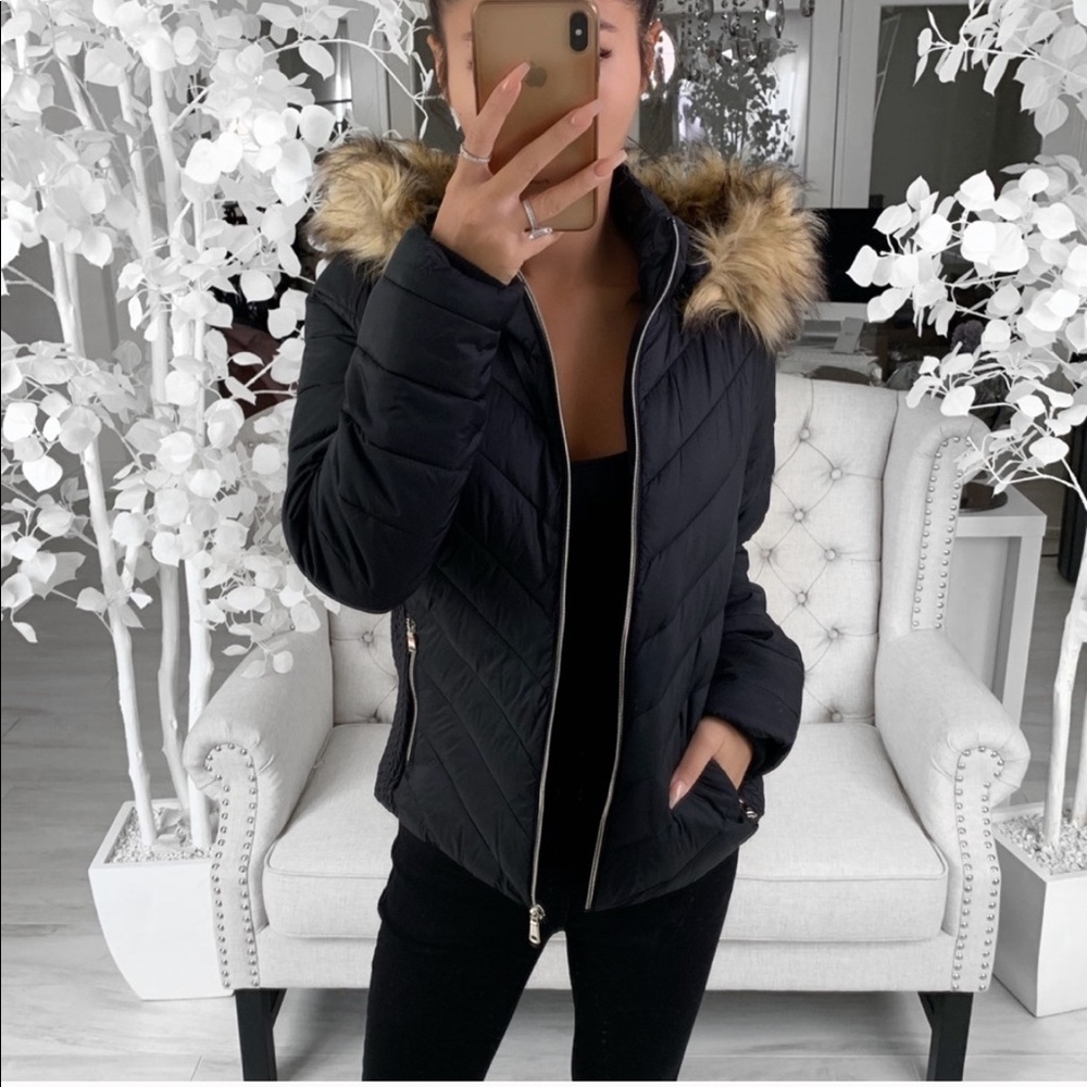ekAttire FOXY Jacket in Black